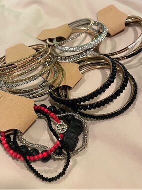 Big-Ass Bag/24 Mixed Bangles